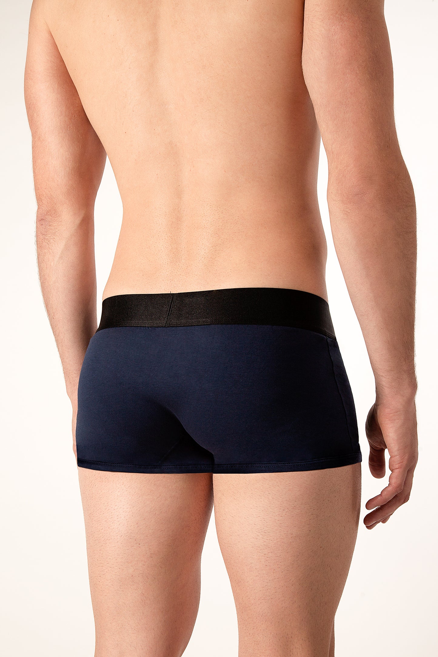 Oferta partii: 120 szt. męskich bokserek/shortów typu retro z bawełny